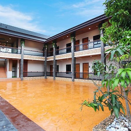 Avarin Resort Pakchong Exterior photo