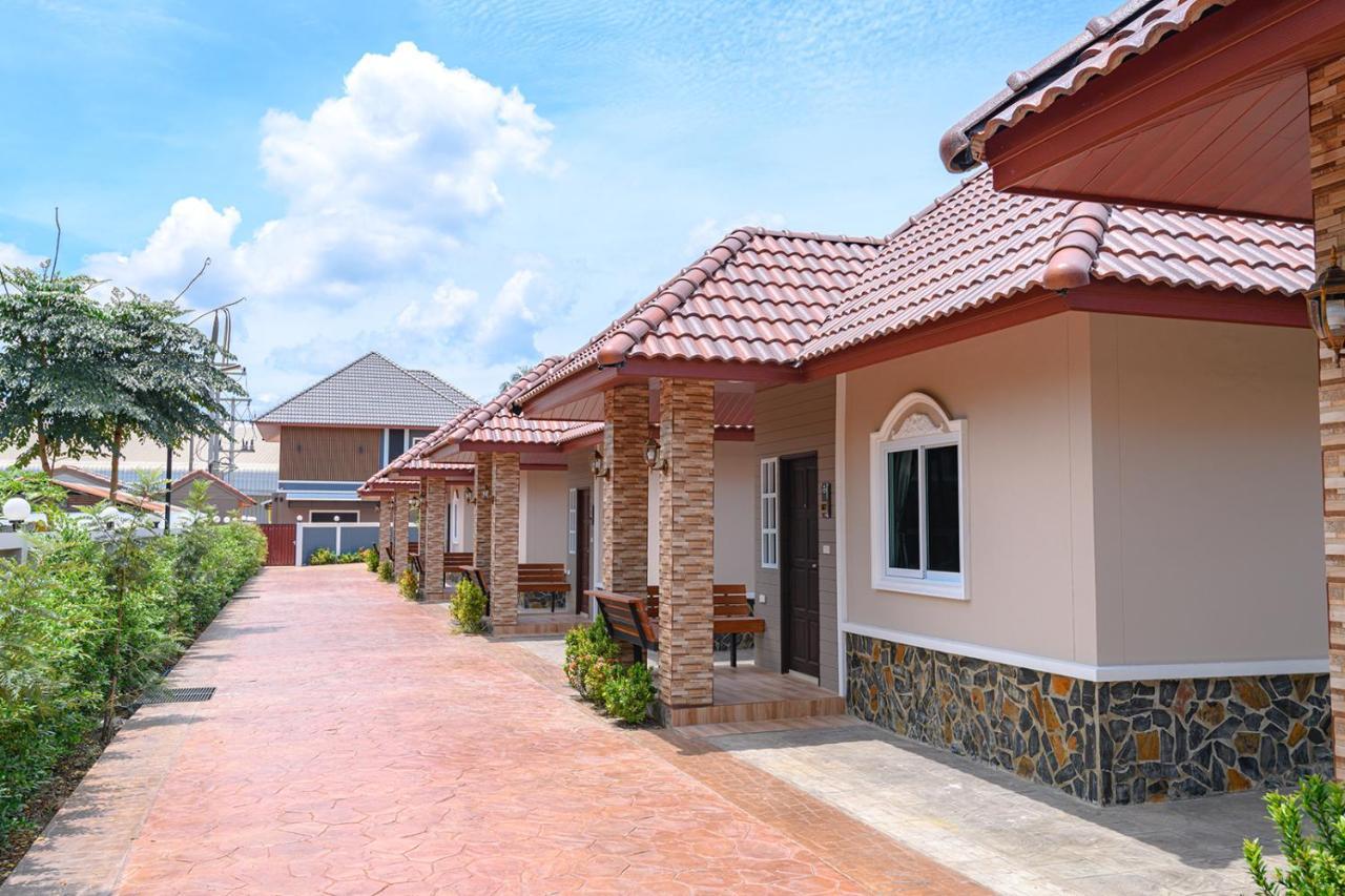 Avarin Resort Pakchong Exterior photo