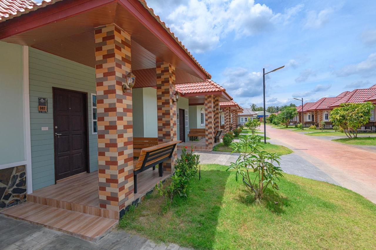 Avarin Resort Pakchong Exterior photo